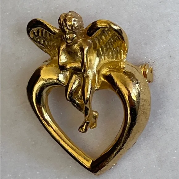 GIVENCHY Gold Ange/lCherub Heart Vintage Brooch Pin - Picture 12 of 16